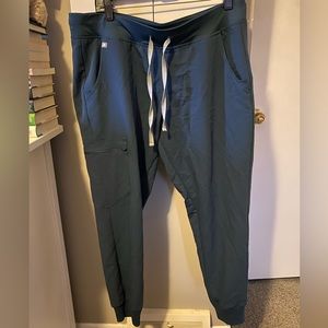 Figs Petite Zamora Jogger Scrub Pants